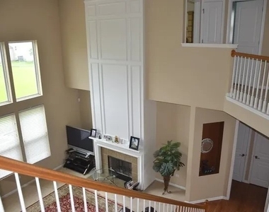 346 Osage Drive - Photo Thumbnail 1