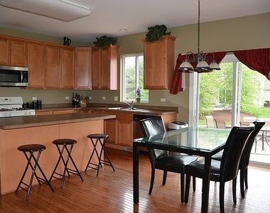 346 Osage Drive - Photo Thumbnail 3