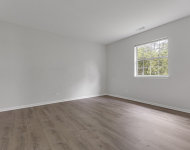 96 Gant Circle - Photo Thumbnail 9