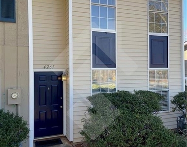 4267 Grogan Street Nw - Photo Thumbnail 1