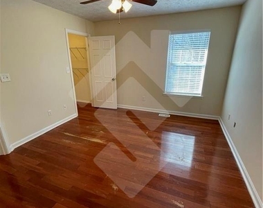 4267 Grogan Street Nw - Photo Thumbnail 21