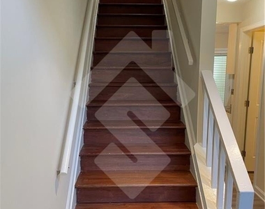 4267 Grogan Street Nw - Photo Thumbnail 17