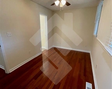 4267 Grogan Street Nw - Photo Thumbnail 29