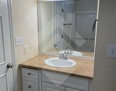 4267 Grogan Street Nw - Photo Thumbnail 23