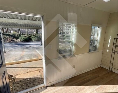 4267 Grogan Street Nw - Photo Thumbnail 16