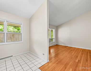 327 E Lake Street - Photo Thumbnail 8