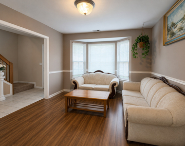 3416 Greenwich Lane - Photo Thumbnail 10
