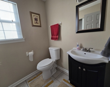 3416 Greenwich Lane - Photo Thumbnail 16