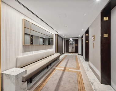 180 E Pearson Street - Photo Thumbnail 28