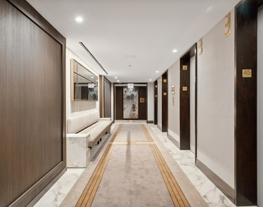 180 E Pearson Street - Photo Thumbnail 29