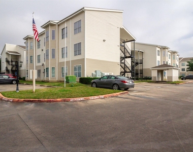 3560 Dixie Drive - Photo Thumbnail 9