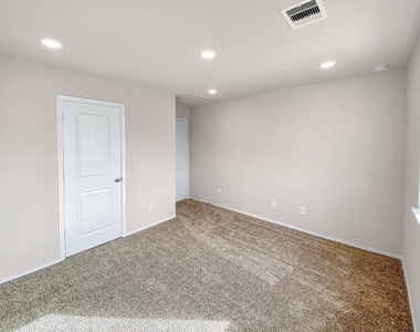 13071 Clearview Drive - Photo Thumbnail 17