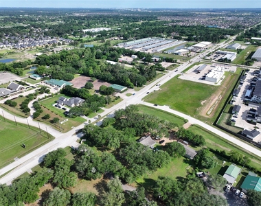 16607 Mueschke Road - Photo Thumbnail 8