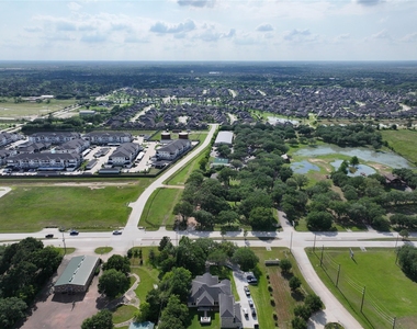 16607 Mueschke Road - Photo Thumbnail 3