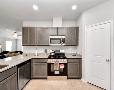 5342 Basquiat Drive - Photo Thumbnail 4