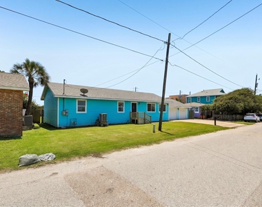 5709 Maco Street - Photo Thumbnail 2