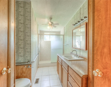 119 Monticello Street - Photo Thumbnail 10