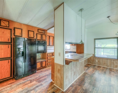 119 Monticello Street - Photo Thumbnail 6