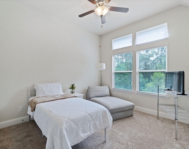 19 Silver Rock Drive - Photo Thumbnail 26