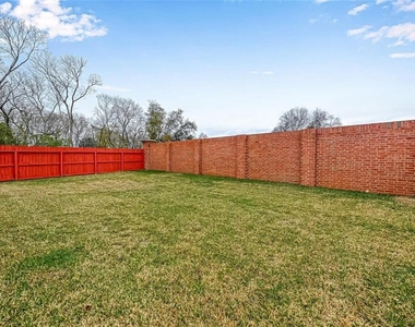 10738 Bridgeport Path Court - Photo Thumbnail 29