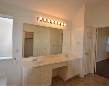 1219 Cambrian Park Court - Photo Thumbnail 32