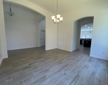 4118 Guild Meadows Drive - Photo Thumbnail 6