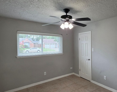 13882 Foxford Way - Photo Thumbnail 13