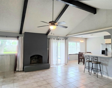 13882 Foxford Way - Photo Thumbnail 8