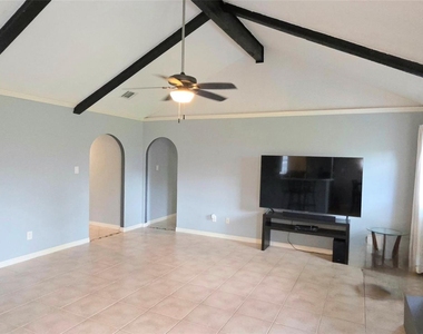 13882 Foxford Way - Photo Thumbnail 5