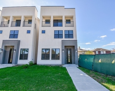 15000 S Richmond Avenue - Photo Thumbnail 1