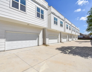 15000 S Richmond Avenue - Photo Thumbnail 19