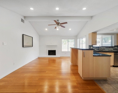 1223 Bramblebury Drive - Photo Thumbnail 8