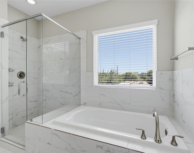 2102 Bello Amanecer Lane - Photo Thumbnail 18
