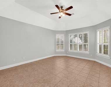 8619 Arranmore Lane - Photo Thumbnail 13