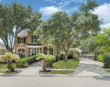 8619 Arranmore Lane - Photo Thumbnail 1