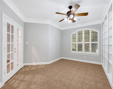 8619 Arranmore Lane - Photo Thumbnail 12