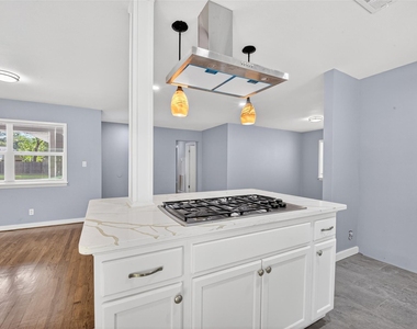 11226 Huggins Drive - Photo Thumbnail 10