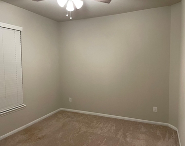 2609 Arbor Edge Xing - Photo Thumbnail 27