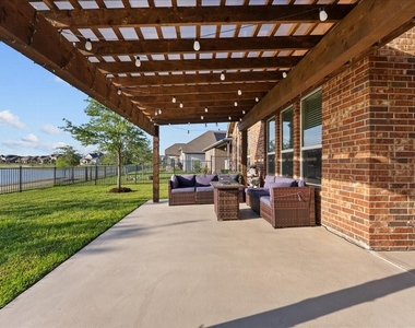 2609 Arbor Edge Crossing - Photo Thumbnail 31
