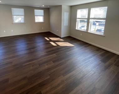 540 Lafayette - Photo Thumbnail 5