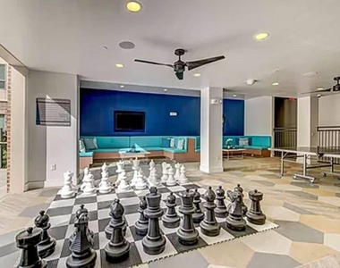 935 N Wilcrest - Photo Thumbnail 19