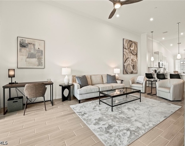 11801 Venetian Lagoon Drive - Photo Thumbnail 8