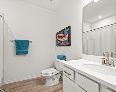 11801 Venetian Lagoon Drive - Photo Thumbnail 17