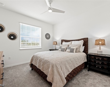 11801 Venetian Lagoon Drive - Photo Thumbnail 13
