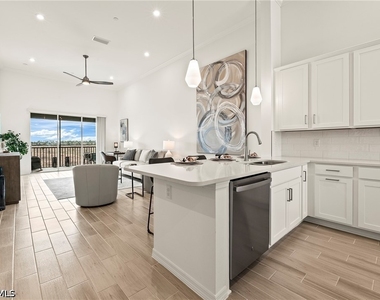 11801 Venetian Lagoon Drive - Photo Thumbnail 3