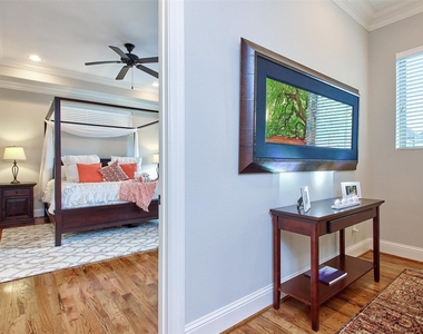 1126 W West 16th Street - Photo Thumbnail 33