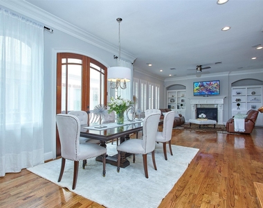 1126 W West 16th Street - Photo Thumbnail 24