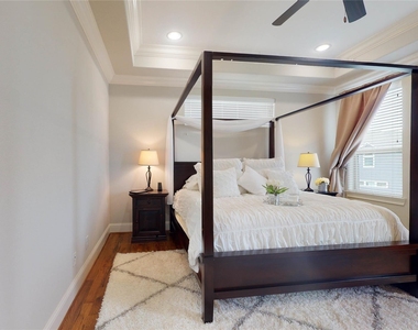 1126 W West 16th Street - Photo Thumbnail 36