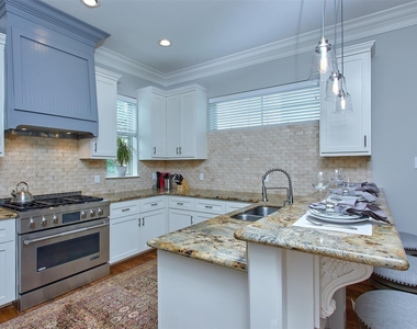 1126 W West 16th Street - Photo Thumbnail 27