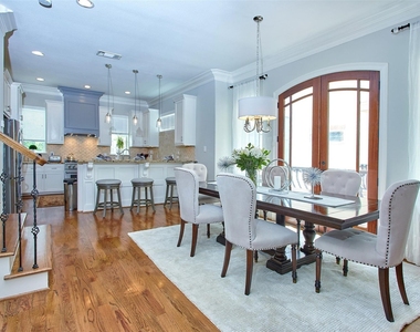 1126 W West 16th Street - Photo Thumbnail 22